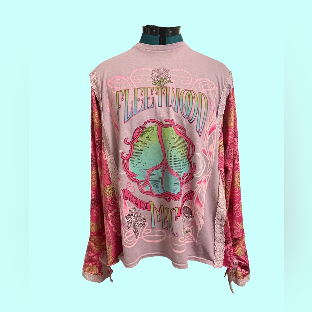 Fleetwood Mac upcycled band shirt.  One size - Picture 3 of 4